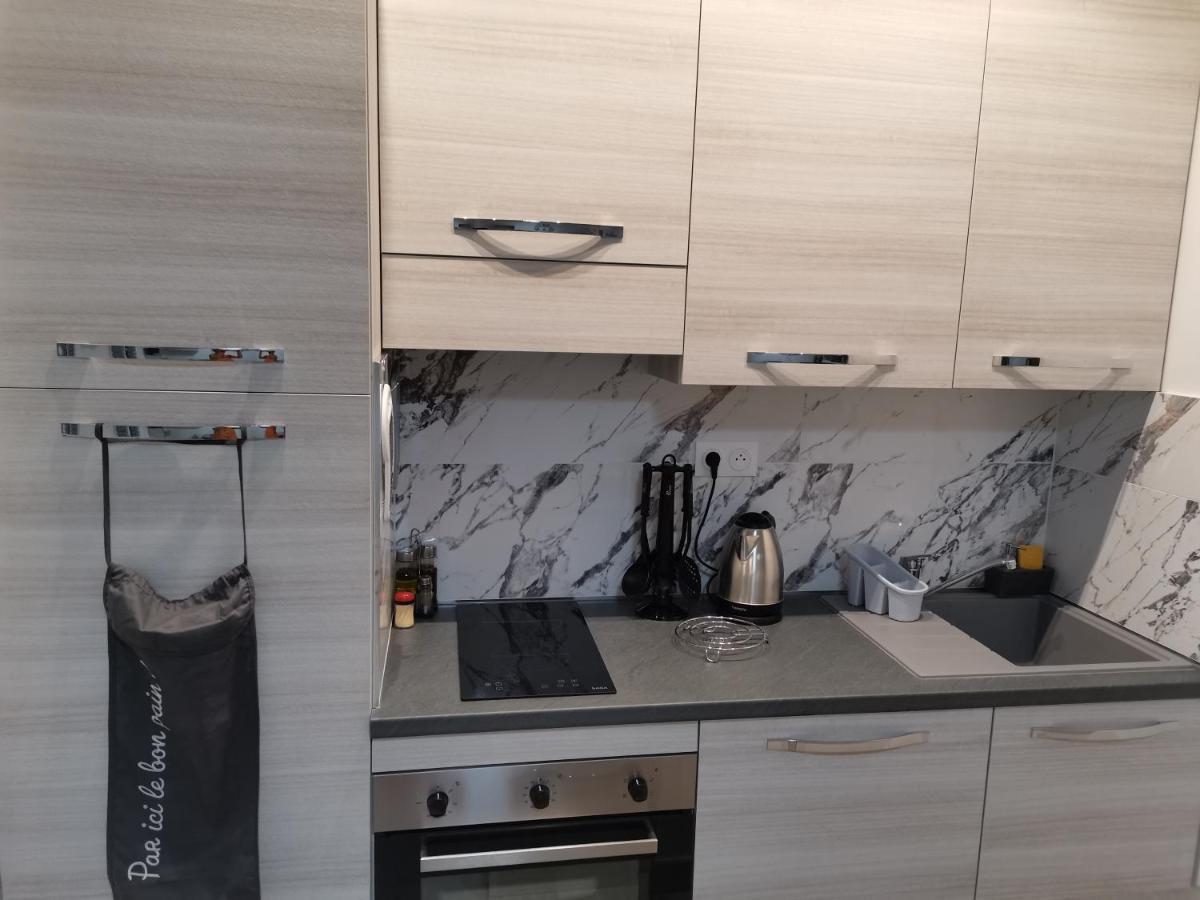 칸느 Coquet 2 Pieces Entierement Renove Et Climatise 아파트 외부 사진